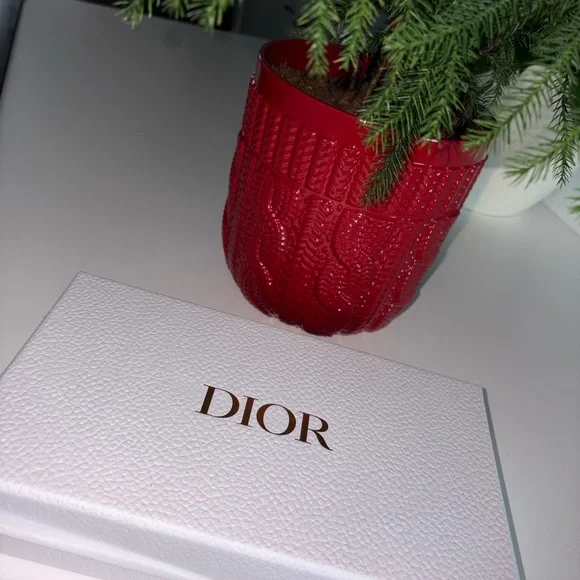 Christian Dior Around the World -Large Drawstring Pouch + Miss Dior 10 ml – GWP - Picture 3 of 6